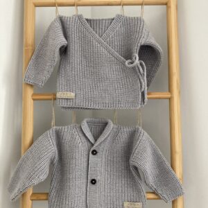 Meztukas su sagutėmis (grafitas)